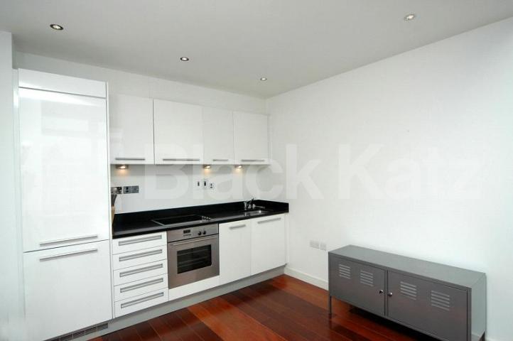 			New Instruction, 2 Bedroom, 1 bath, 1 reception Flat			 Pentonville Road, ANGEL / KINGS CROSS / ISLINGTON
